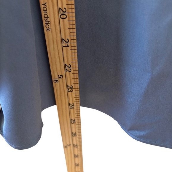 NWT Banana Republic Blue Ruffle Cuff Long Sleeve Blouse Size M - Picture 10 of 11